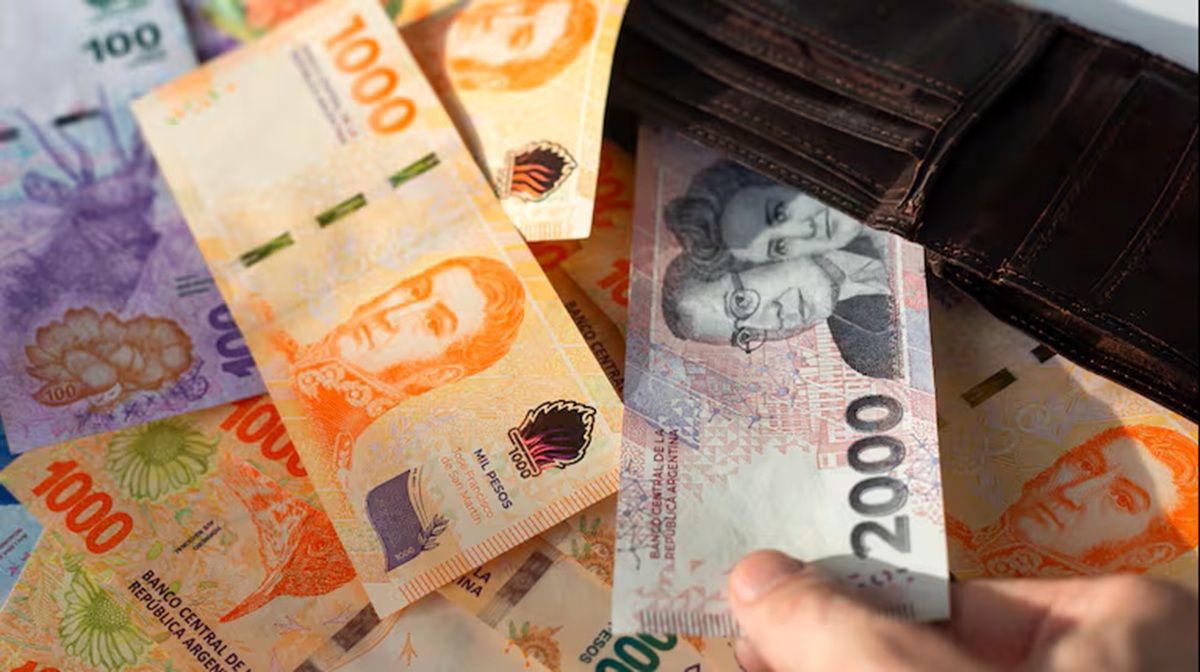 Para establecer tu presupuesto puedes hacer un cuadro con diferentes categorías de gastos: transporte, comidas, alojamiento, actividades de ocio y más. Para establecer tu presupuesto puedes hacer un cuadro con diferentes categorías de gastos: transporte, comidas, alojamiento, actividades de ocio y más.