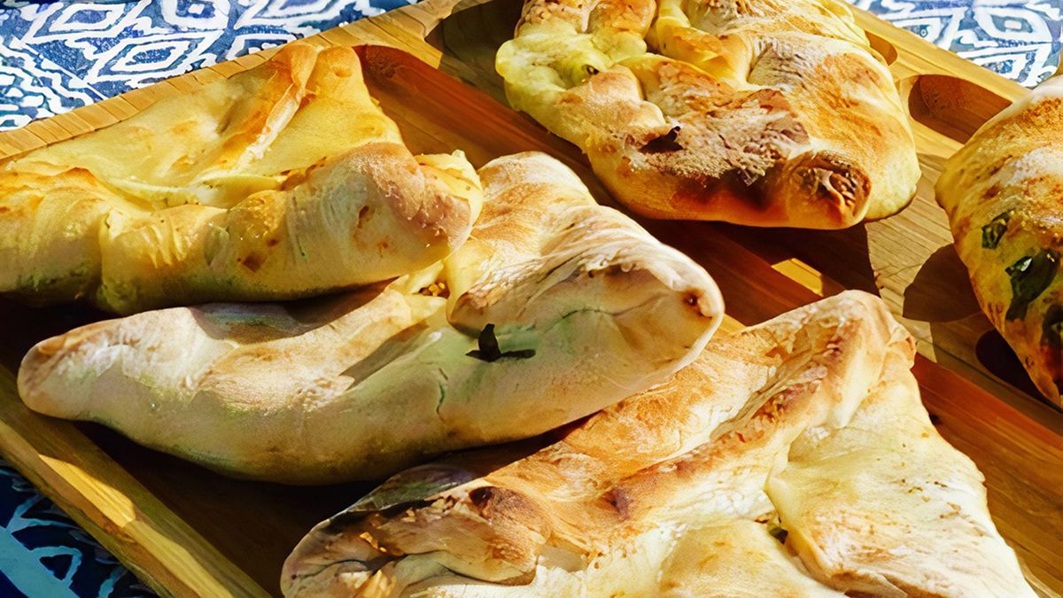 Empanadas árabes de Queso. La receta que te hará quedar bien con tus comensales.