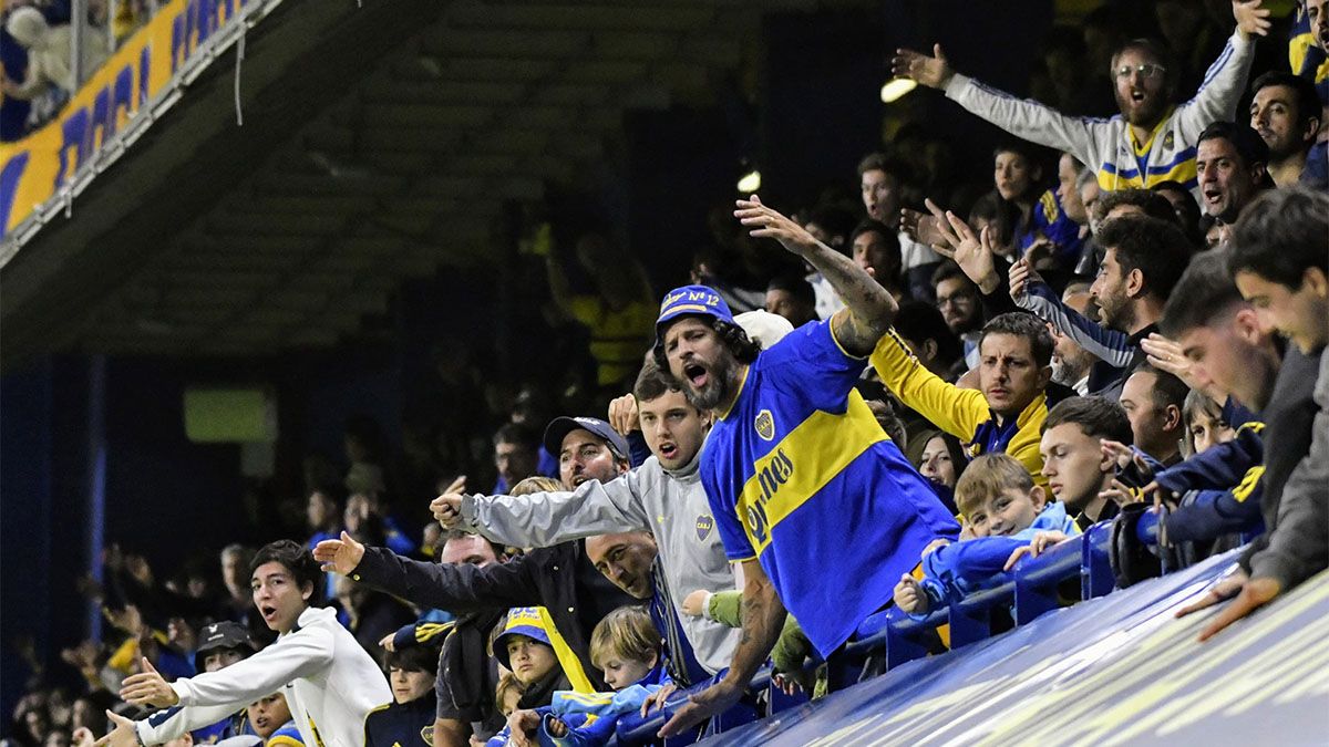 Los hinchas de Boca insultaron a Juan Román Riiquelme.