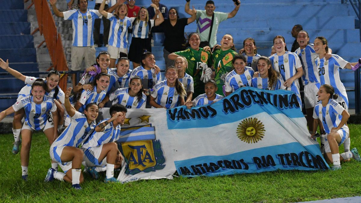 Argentina celebró la clasificación en Ecuador.