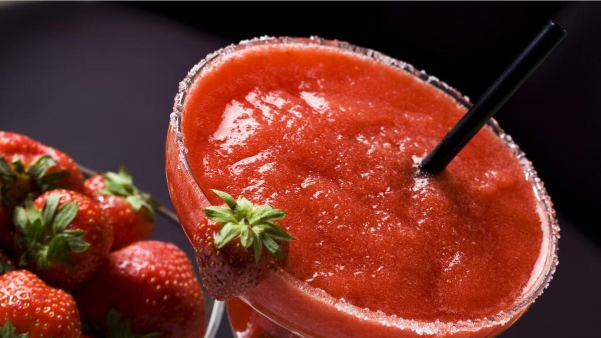 Receta del Daiquiri. Cómo preparar Daiquiri, un trago ideal para tomarlo acompañado. Receta del Daiquiri. Cómo preparar Daiquiri, un trago ideal para tomarlo acompañado.