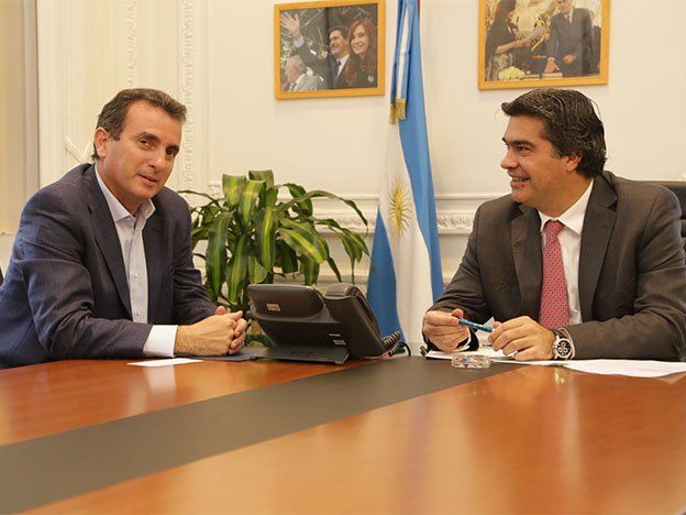 Con el acuerdo docente en el bolsillo, Pérez se reunió con Capitanich por fondos para impulsar obra pública