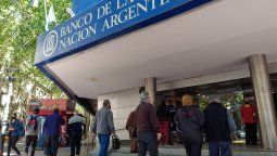 Feriado bancario: qué pasa con el cobro de AUH, SUAF, Jubilados, Progresar e IFE