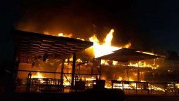 El restaurante de una reconocida bodega se incendió por completo
