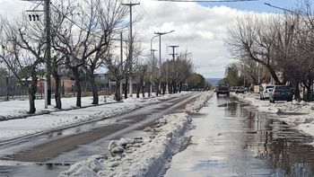 Furiosa reacción del intendente de San Carlos por el recorte a la Zona Fría que aprobó el Senado Furiosa reacción del intendente de San Carlos por el recorte a la Zona Fría que aprobó el Senado
