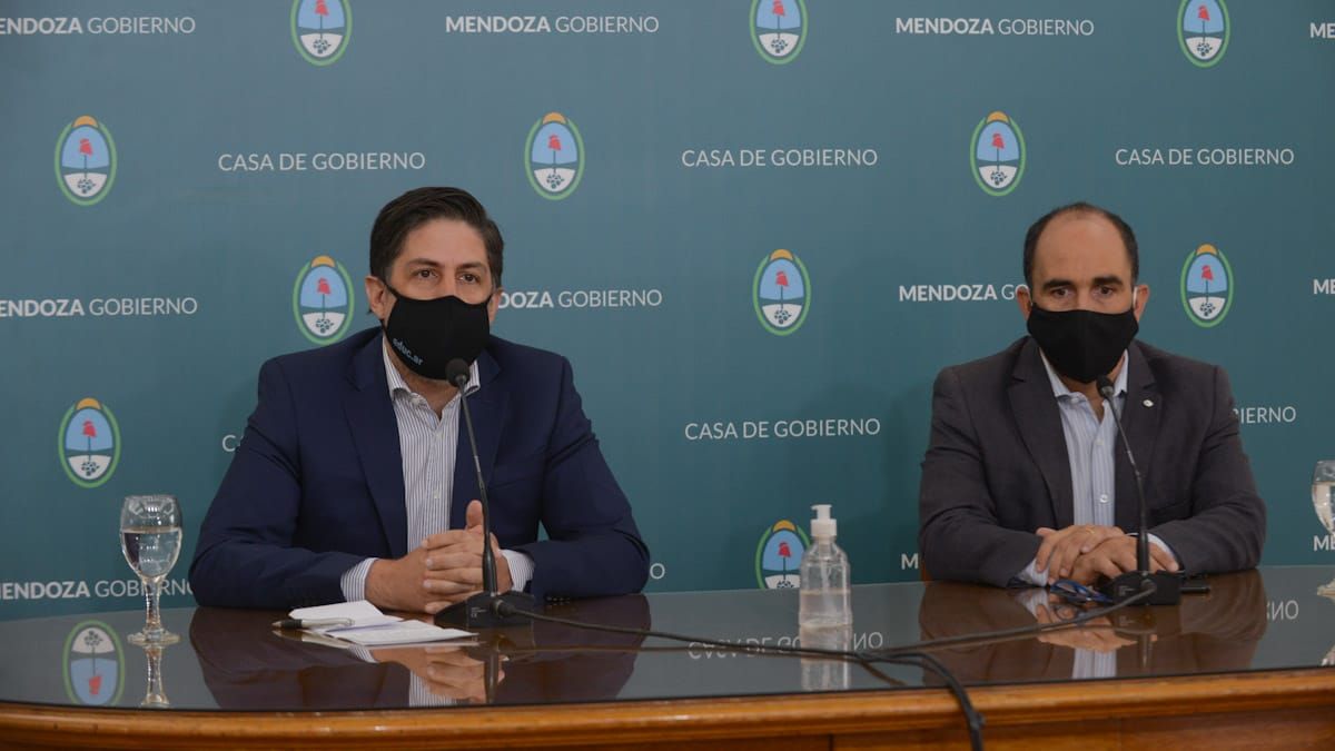 El ministro de Educación de la Nación, Nicolás Trotta, aclaró cómo será el trabajo docente en la nueva presencialidad prevista para este año.