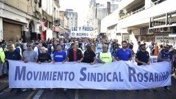 Las fotos del paro general de la CGT que se hace sentir fuerte en Rosario