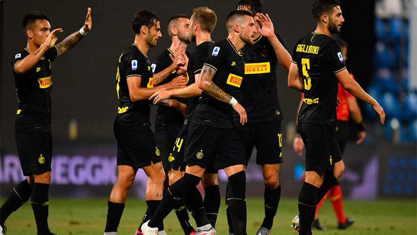 Inter goleó al descendido SPAL y quedó a 6 de Juventus
