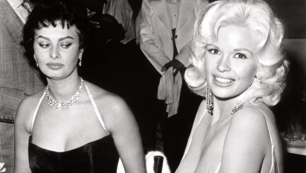 La historia detrás de la icónica foto de Sophia Loren y Jayne Mansfield que sigue sorprendiendo a Hollywood