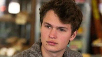 Una joven acusa a Ansel Elgort de haber abusado de ella en un encuentro