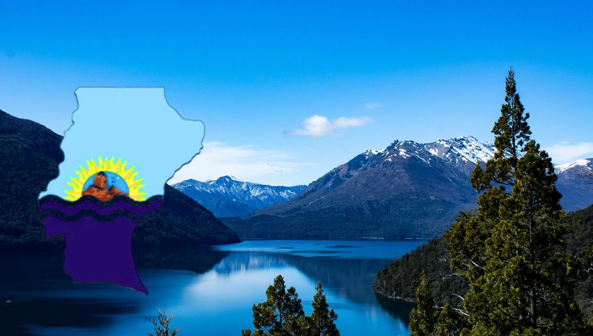 El diseño de la bandera intenta reflejar las características salientes de su tierra, de su geografía, porque en gran medida es el paisaje que los rodea lo que los define como santacruceños. El diseño de la bandera intenta reflejar las características salientes de su tierra, de su geografía, porque en gran medida es el paisaje que los rodea lo que los define como santacruceños.