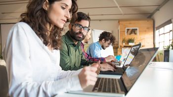 Semana laboral de 4 días: un país europeo mejoró notablemente su economía, productividad y calidad de vida Semana laboral de 4 días: un país europeo mejoró notablemente su economía, productividad y calidad de vida