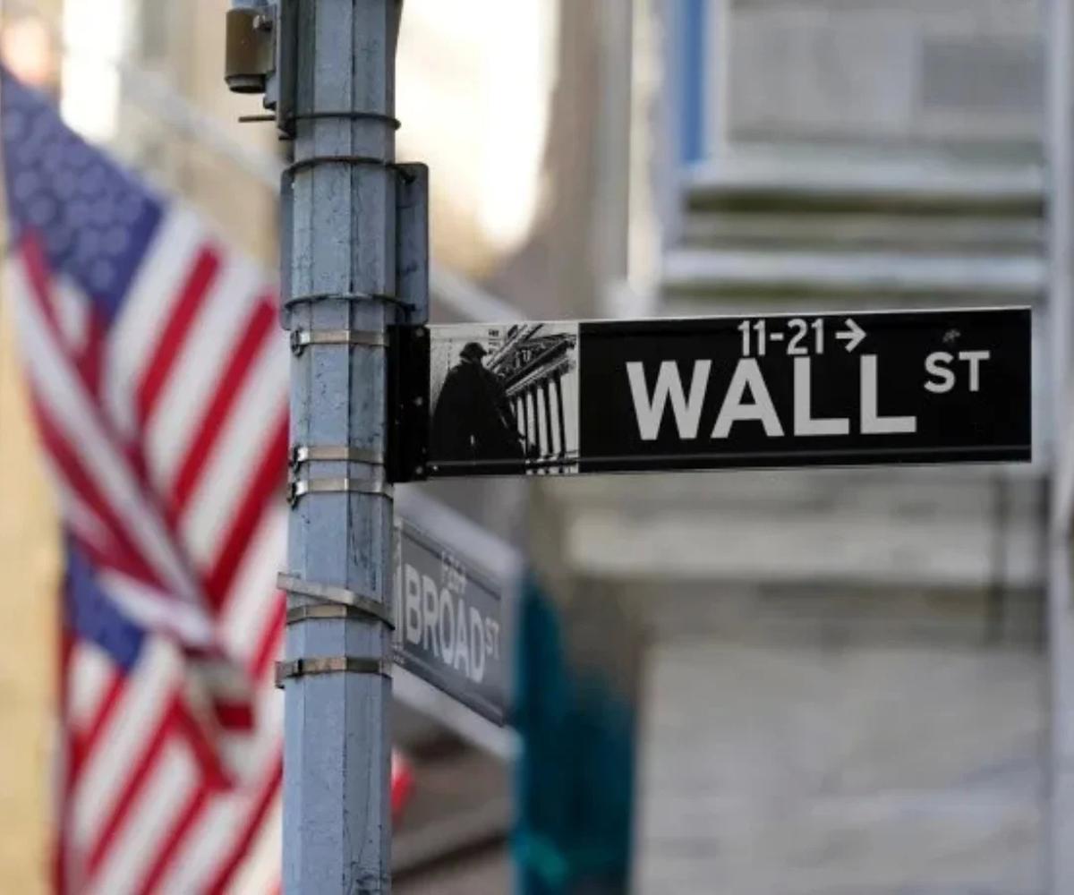 Acciones y bonos argentinos comenzaron la semana con alzas en Wall Street. Acciones y bonos argentinos comenzaron la semana con alzas en Wall Street.