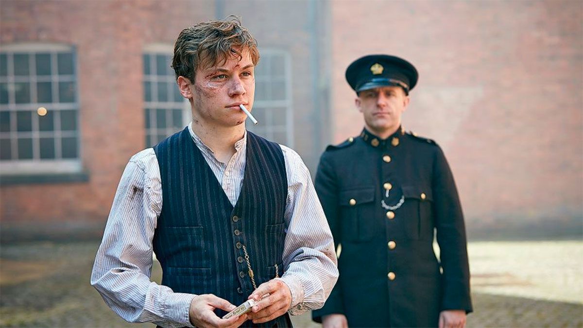 Finn Cole debutó en la segunda temporada de Finn Cole debutó en la segunda temporada de