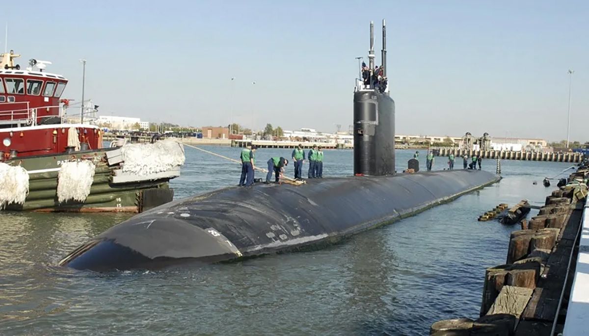 Un submarino nuclear en la estación naval de Norfolk