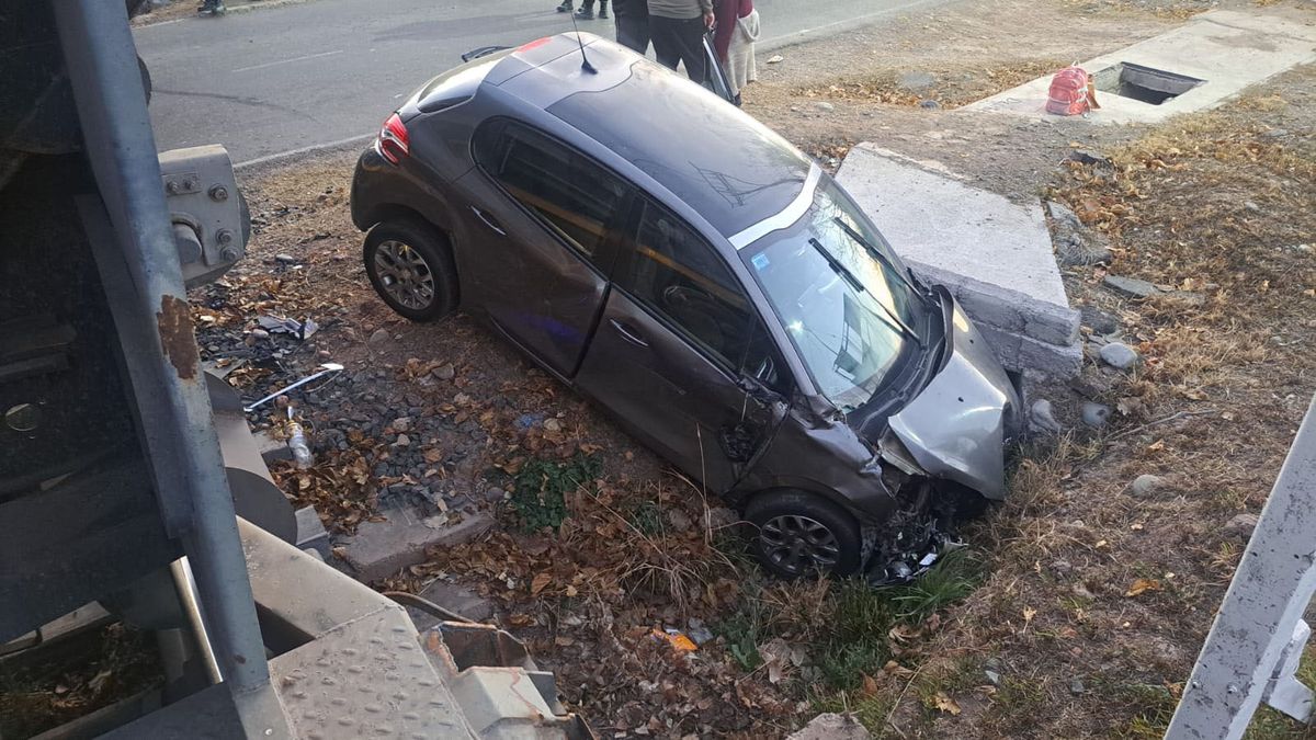 Así quedó el vehículo siniestrado. Así quedó el vehículo siniestrado. 