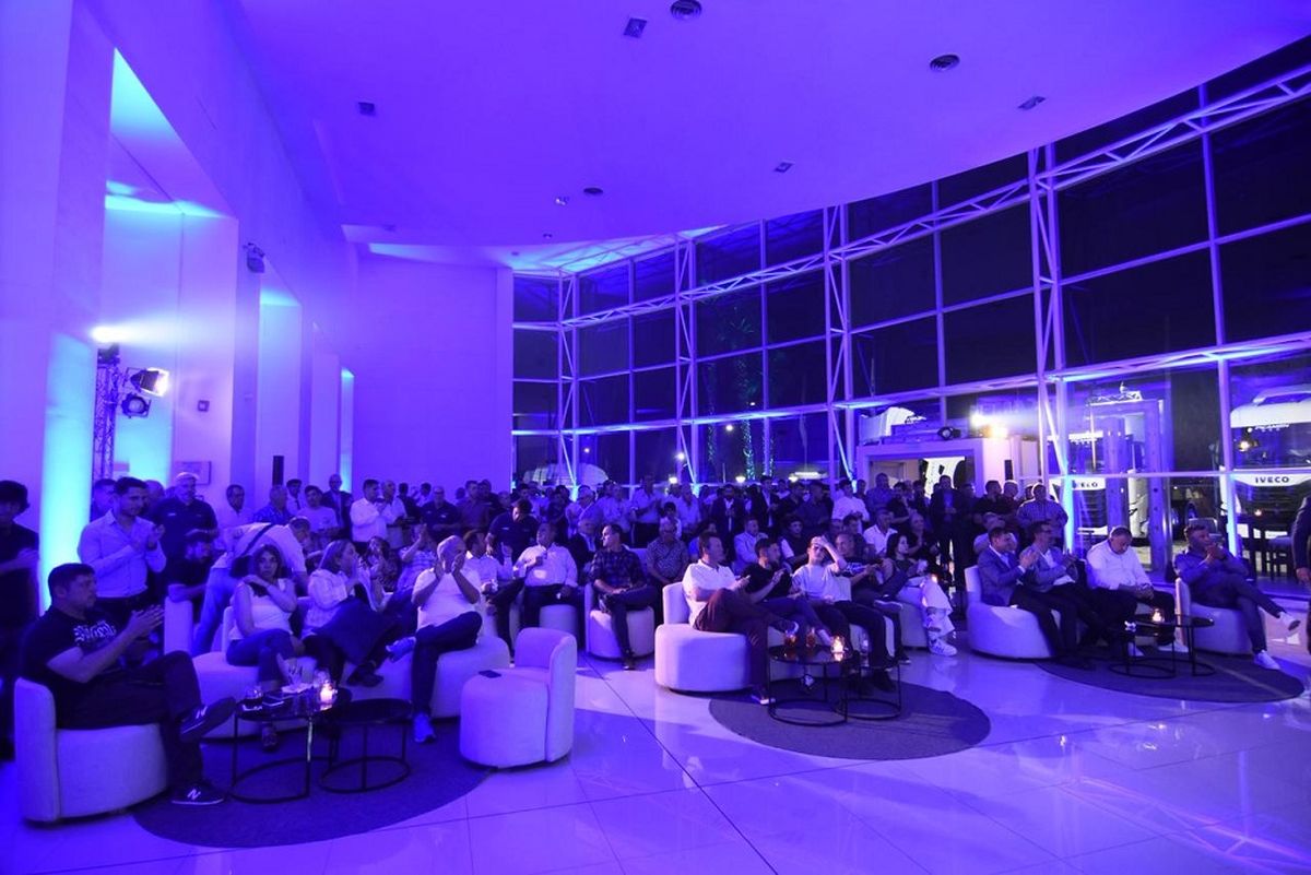 Los invitados disfrutaron de la presentación SWay. Los invitados disfrutaron de la presentación SWay.