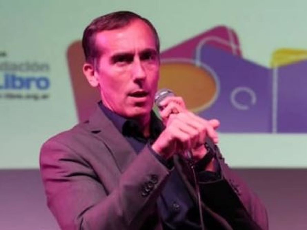 Hugo Alconada Mon recordó cómo fue seguido por espías en Argentina. Hugo Alconada Mon recordó cómo fue seguido por espías en Argentina.