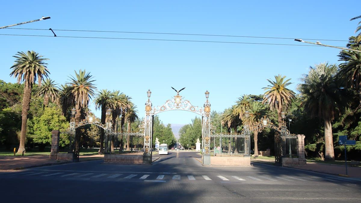 Emilio Civit y Boulogne Sur Mer con menos movimiento que un día domingo por el primer partido de la Selección Argentina.