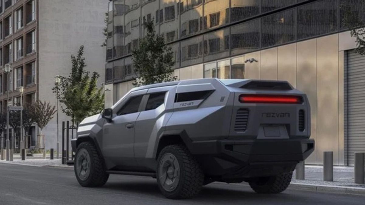 El SUV Vengeance, además de tener sus puertas con cerraduras magnéticas, manijas electrificadas, puede crear su propia cortina de humo en caso de peligro