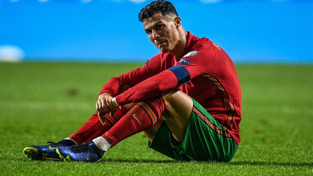 Cristiano y Portugal, sepultados: Vergüenza mundial