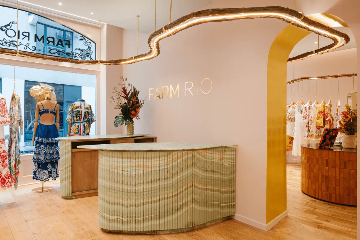 La inauguración representa una apuesta significativa por el segmento de moda lifestyle en Argentina