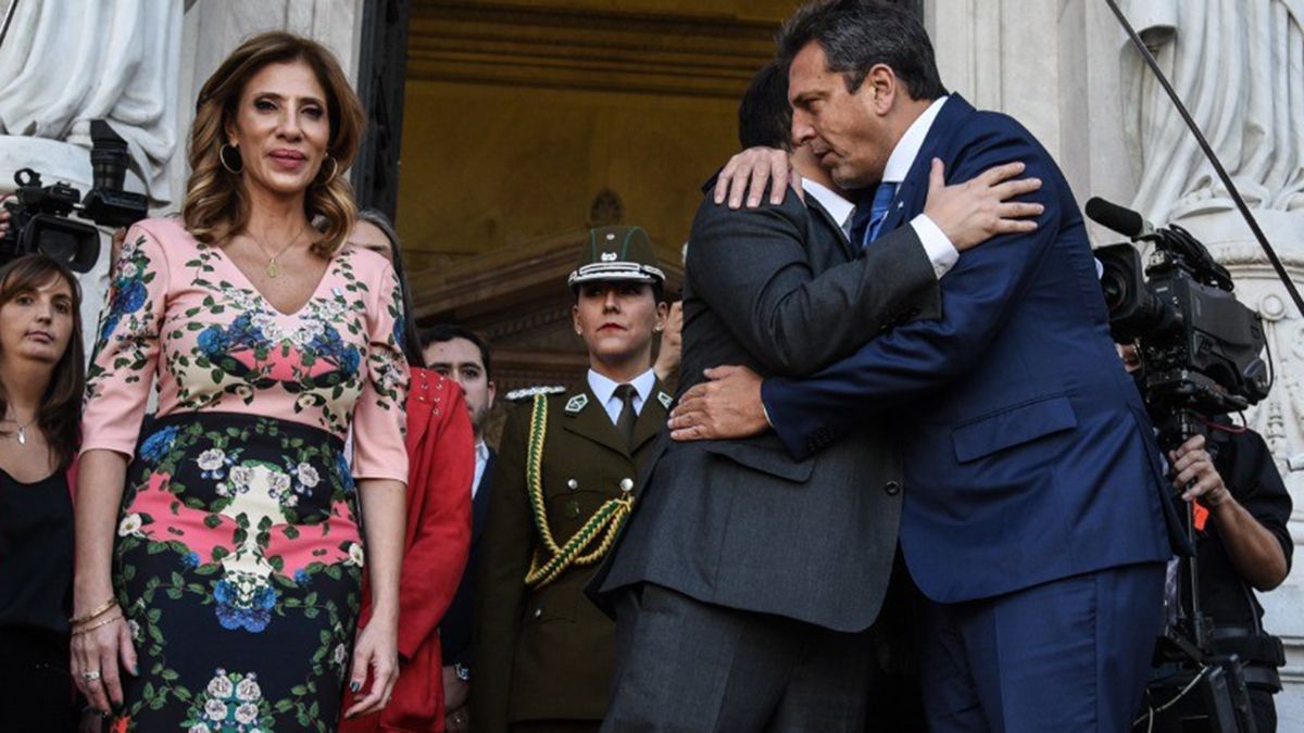 Gabriel Boric, fue recibido este lunes en el Congreso argentino por el presidente de la Cámara de Diputados, Sergio Massa, y la presidenta provisional del Senado, Claudia Ledesma Abdala.