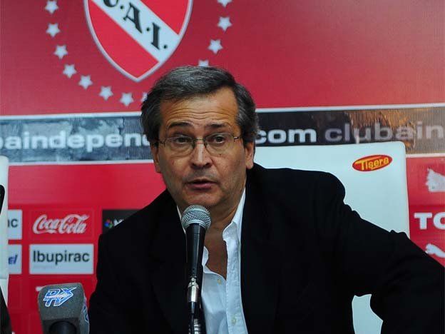 Cantero desmintió su renuncia