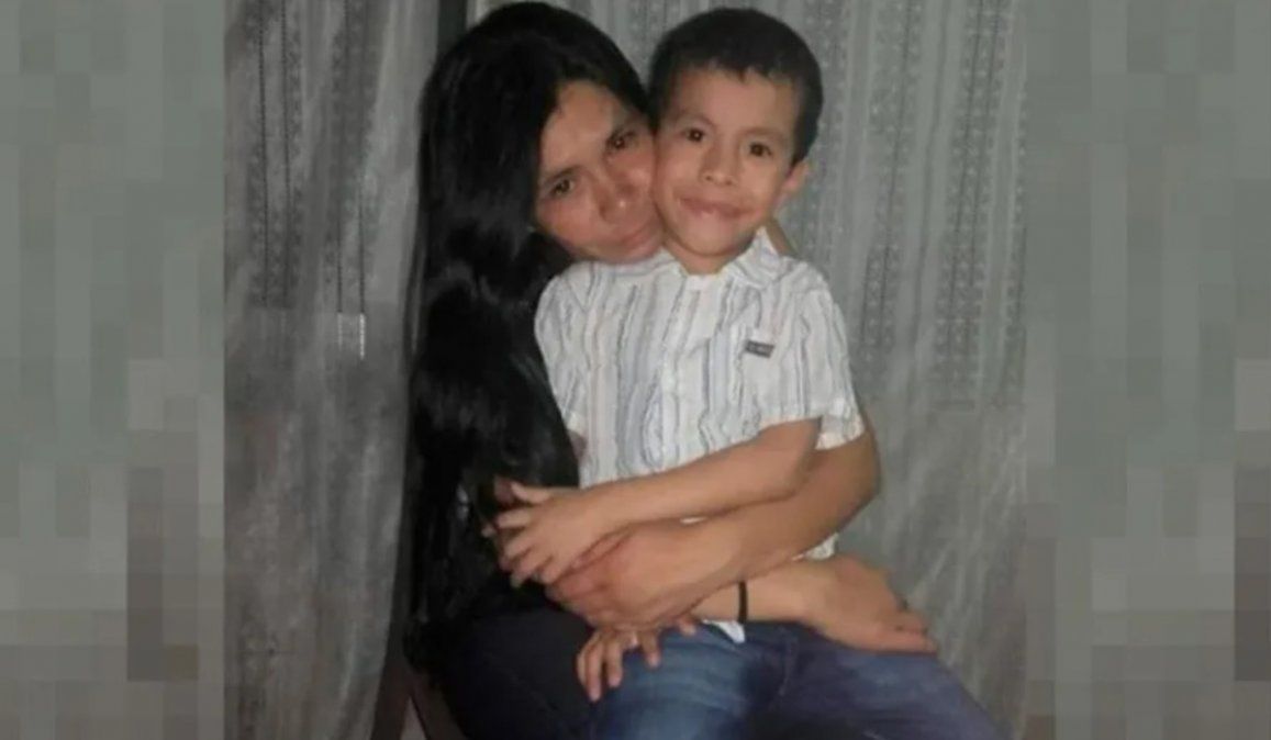 Laura Silvana Rivero y al hijo de 6 años.