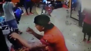 Mataron a un hombre cuando lo atendían en una peluquería en Colombia