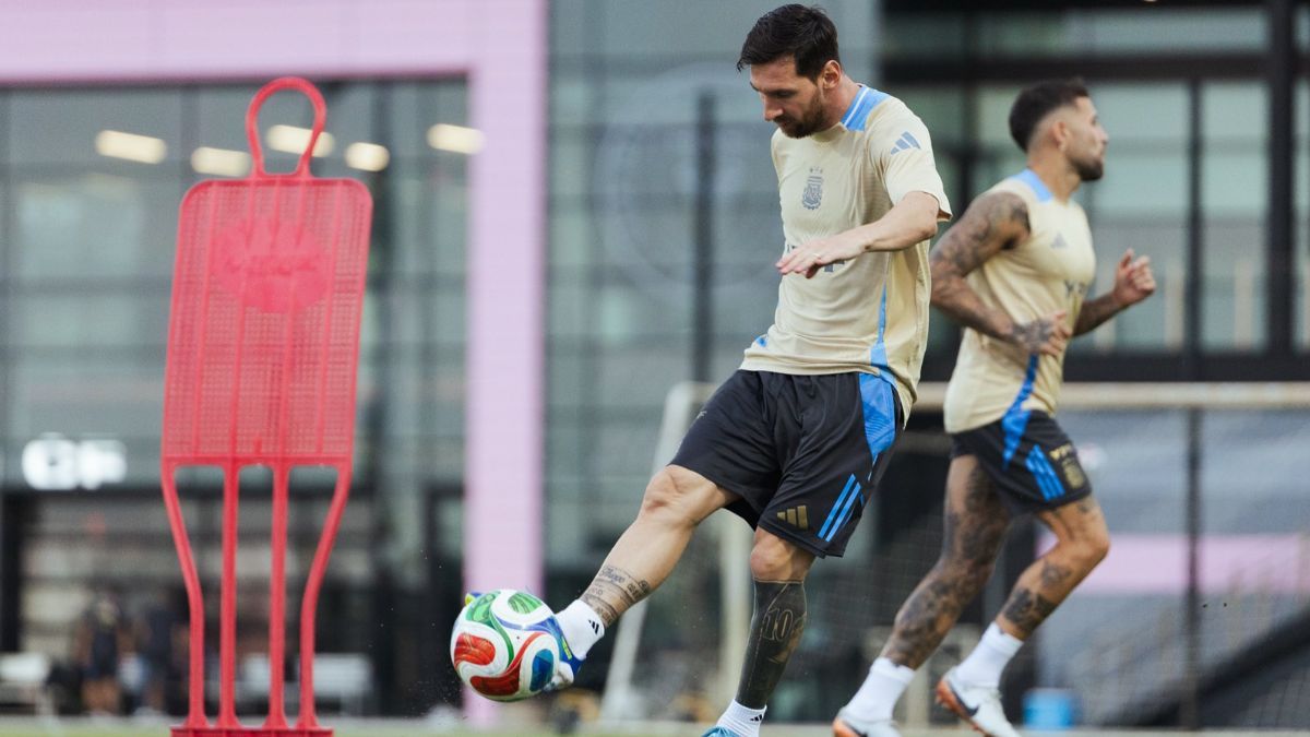 Lionel Messi volvió a los entrenamientos con la Selección argentina y la mirada puesta en Puerto Rico