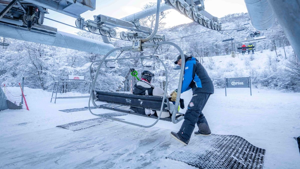 Cerro Castor extiende la temporada y cierra el invierno con nieve
