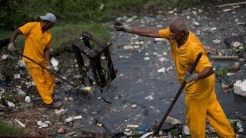 Aguas de Río muy contaminadas, incluso lejos de la costa