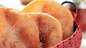 Cómo hacer sopaipillas caseras: la receta de las tortas fritas con pocos ingredientes y en minutos Cómo hacer sopaipillas caseras: la receta de las tortas fritas con pocos ingredientes y en minutos