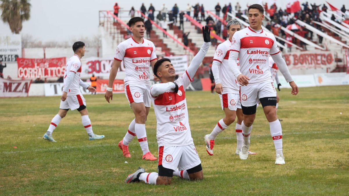Fernando Cortez abrió el marcador al minuto de juego y facilitó el trámite para Huracán Las Heras frente al Atlético Club San Martín.