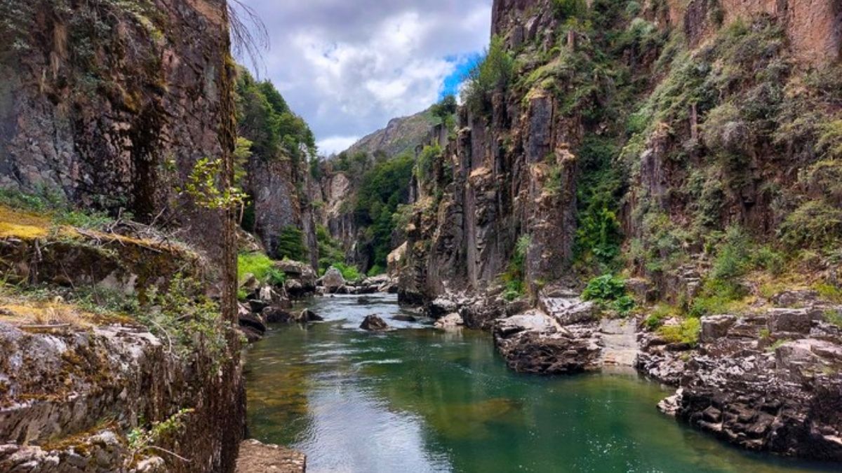 Uno de los paisajes que ofrece el pueblo de Río Pico. Uno de los paisajes que ofrece el pueblo de Río Pico.
