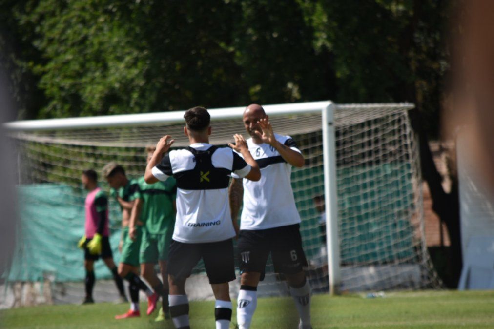Gimnasia le ganó 3 a 0 a San Martín de San Juan en el Legrotaglie.