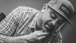 Nach recuerda en su rap que lo mejor de la vida es gratis