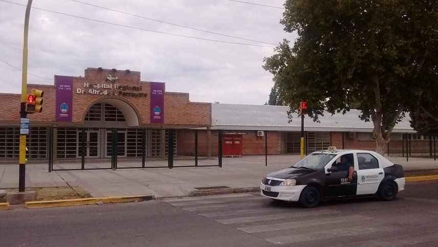 Un empleado de limpieza del hospital Perrupato es el primer caso de San Martín