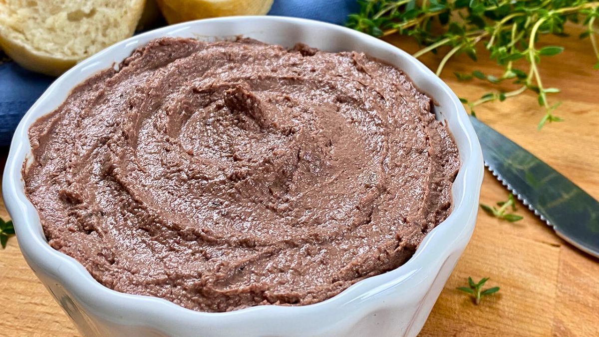 Cómo preparar Paté de hígado: la receta de Paulina Cocina en 15 minutos y con 7 ingredientes