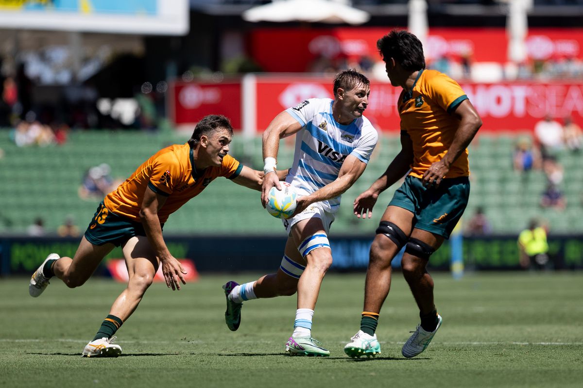 Los Pumas 7s tuvieron que jugar dos tiempos suplementarios en el Seven de Perth. Los Pumas 7s tuvieron que jugar dos tiempos suplementarios en el Seven de Perth.