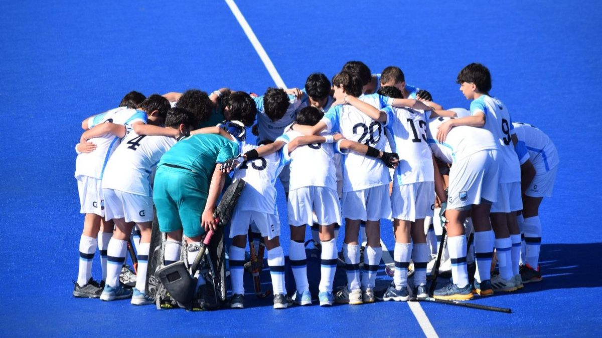 Jano pudo regresar a la cancha y hacer un gran desempeño. El hockey sobre césped es su pasión. Jano pudo regresar a la cancha y hacer un gran desempeño. El hockey sobre césped es su pasión.