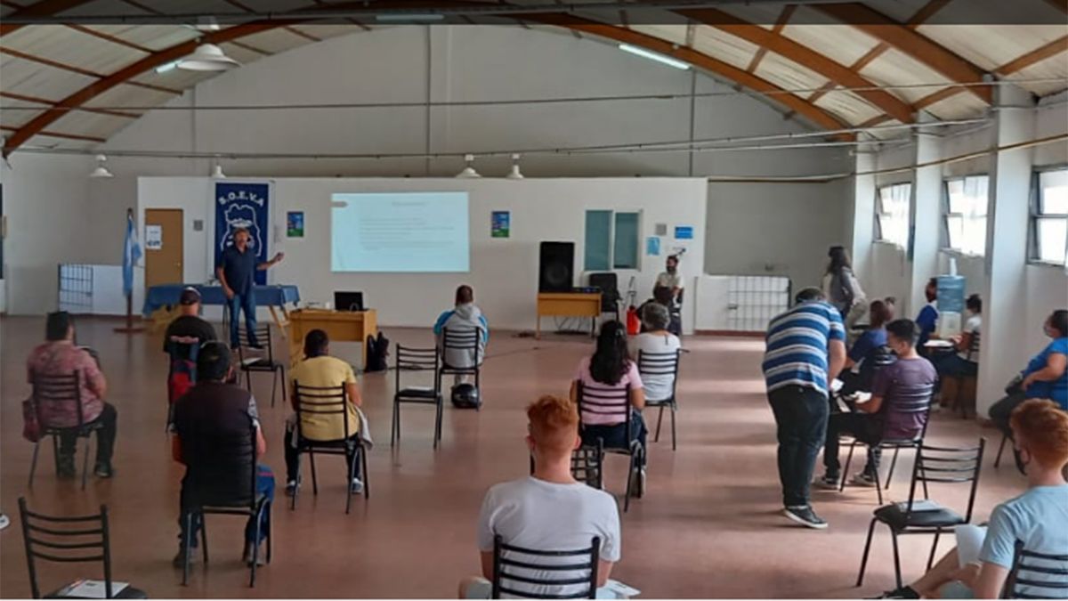 Capacitaciones a cosechadores que forman parte del Registro de Información Nominal para Vendimia y Tareas Agrícolas (Reinventa).