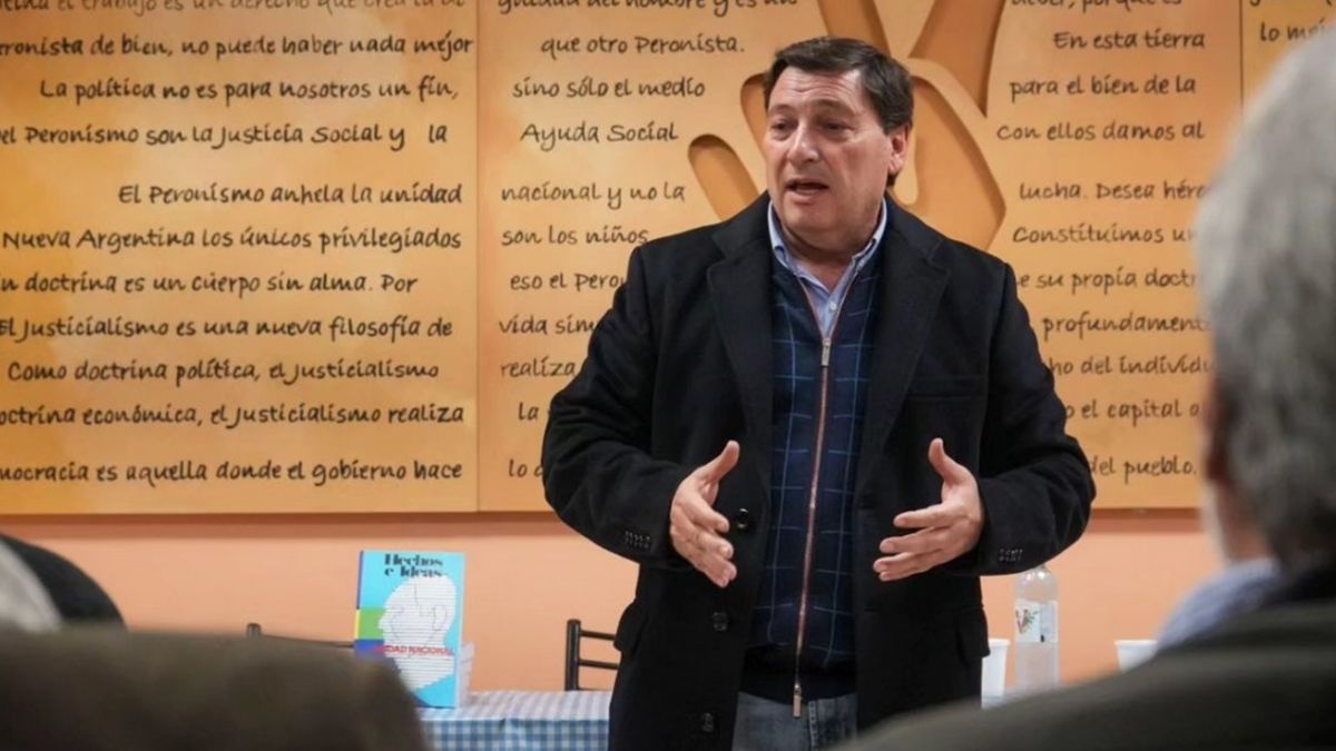 Omar Parisi consiguió que el 4 de septiembre el Senado trate en sesión especial la derogación del ítem aula.