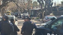 Se desplegó un operativo luego de que se atrincheró la hermana de Micaela Reina.