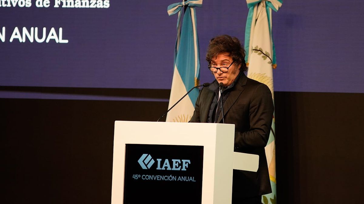 Javier Milei dedicó la mayor parte de su discurso en Mendoza a responderle las críticas a Cristina Kirchner. Javier Milei dedicó la mayor parte de su discurso en Mendoza a responderle las críticas a Cristina Kirchner.