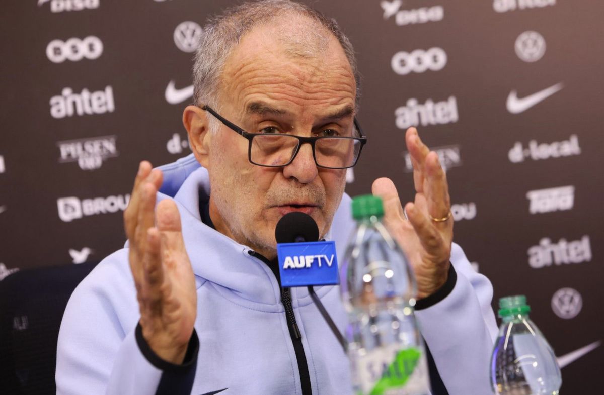Bielsa dirigirá su tercer Mundial con 3 selecciones distintas.