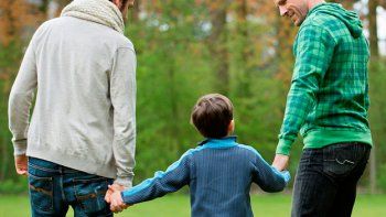 La Corte Constitucional de Colombia dio vía libre para que homosexuales puedan adoptar