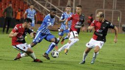 Colón perdió en Mendoza: dos errores para sumar una nueva derrota Colón perdió en Mendoza: dos errores para sumar una nueva derrota