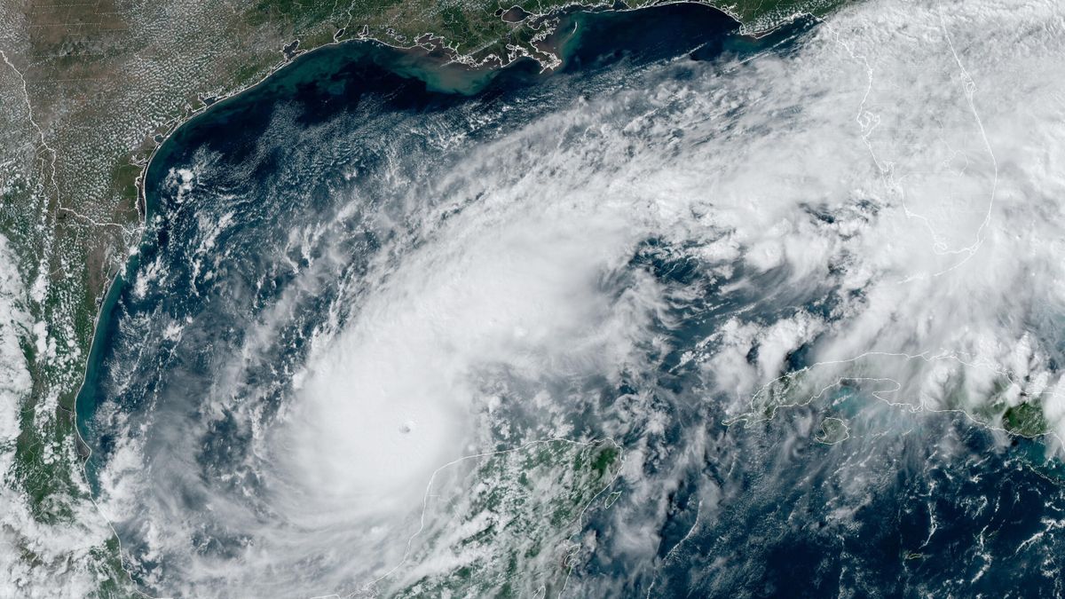 En vivo: el huracán Milton, visto en cámaras de Florida